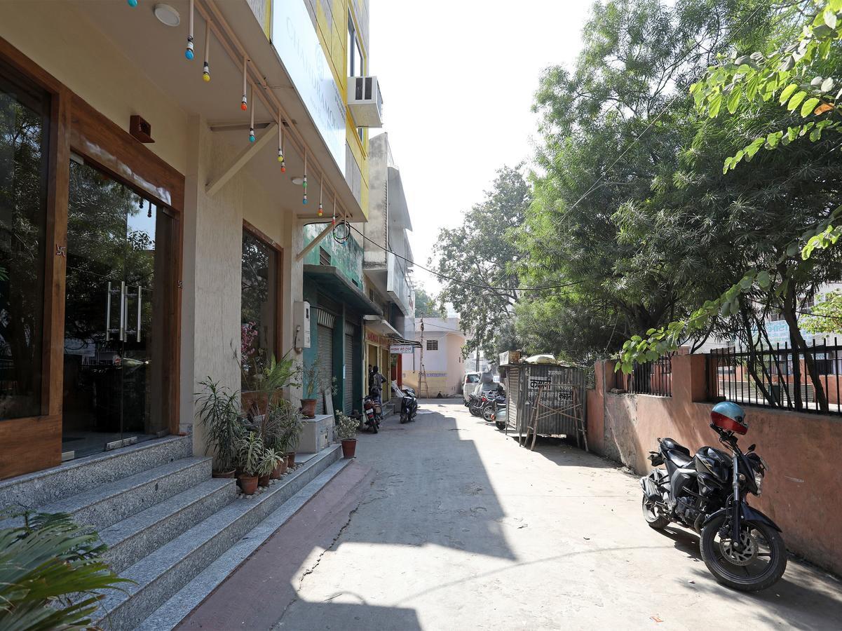 Oyo 10228 Hotel Chandramouli Dźajpur Zewnętrze zdjęcie